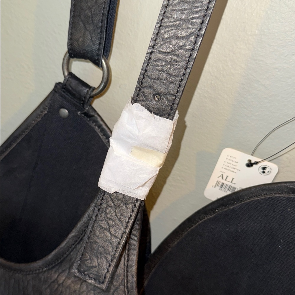 NWT $100  Free People Harness bag- adjustable straps, 4 zip-secured pockets. - Picture 7 of 9